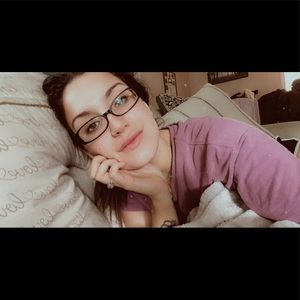 Meet your Posher, Daniela